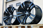 GLOSS BLACK