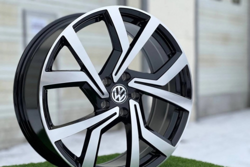 VOLKSWAGEN 5303 5X112 7.5J R18 ET45 57.1