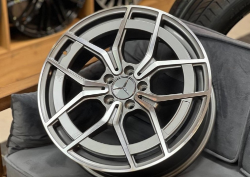 MERSEDES AMG 3711 5X112 8J,9J R19 ET43,48 66.6 (разноширокий комплект)