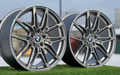 BMW 825M 5X112 8J,9J R19 ET25,40 66.6 (разноширокий комплект)