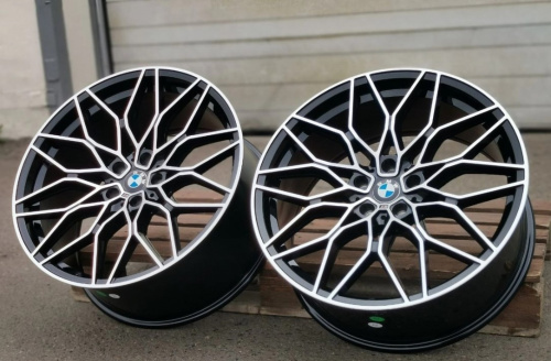 BMW 1000M 5X112 8J,9J R19 ET27,40 66.6 (разноширокий комплект)