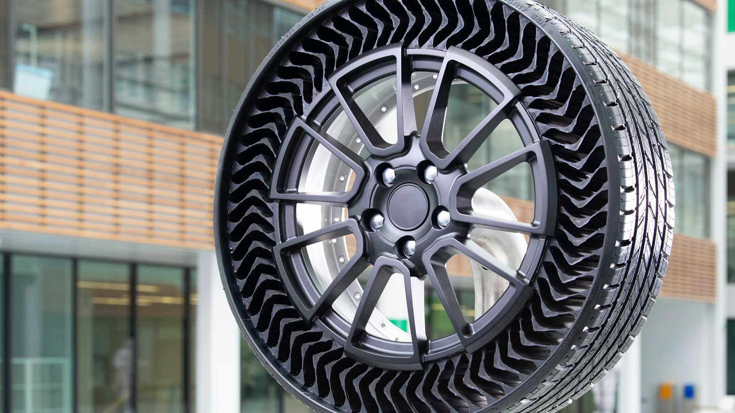 Мишлен и General Motors хотят запустить безвоздушные шины