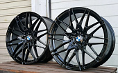 GLOSS BLACK