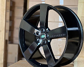 GLOSS BLACK