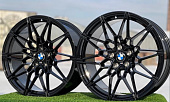 GLOSS BLACK