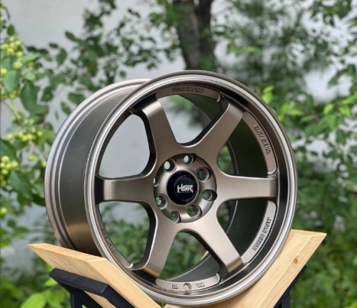RAYS TE37 5X114.3 8.5J R18 ET38 73.1