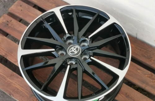TOYOTA 5002 5X114.3 7J R17 ET35 60.1